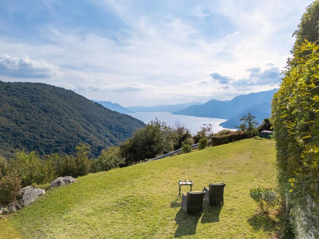 Main image of property: Maccagno, Varese, Lombardy