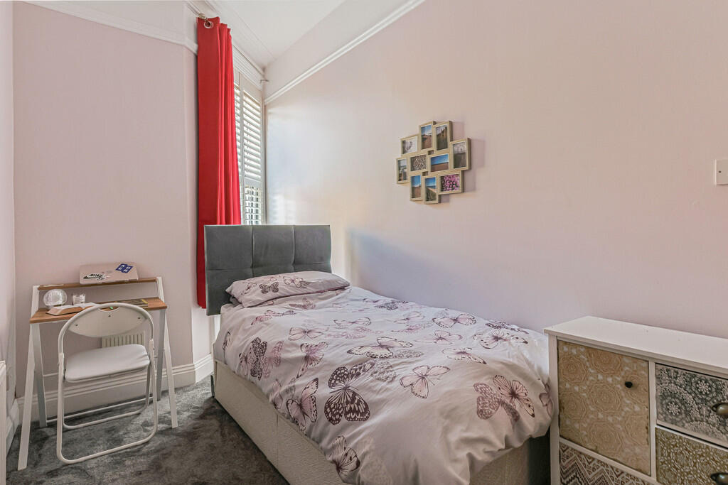 Crabton Close Road, Bournemouth – další