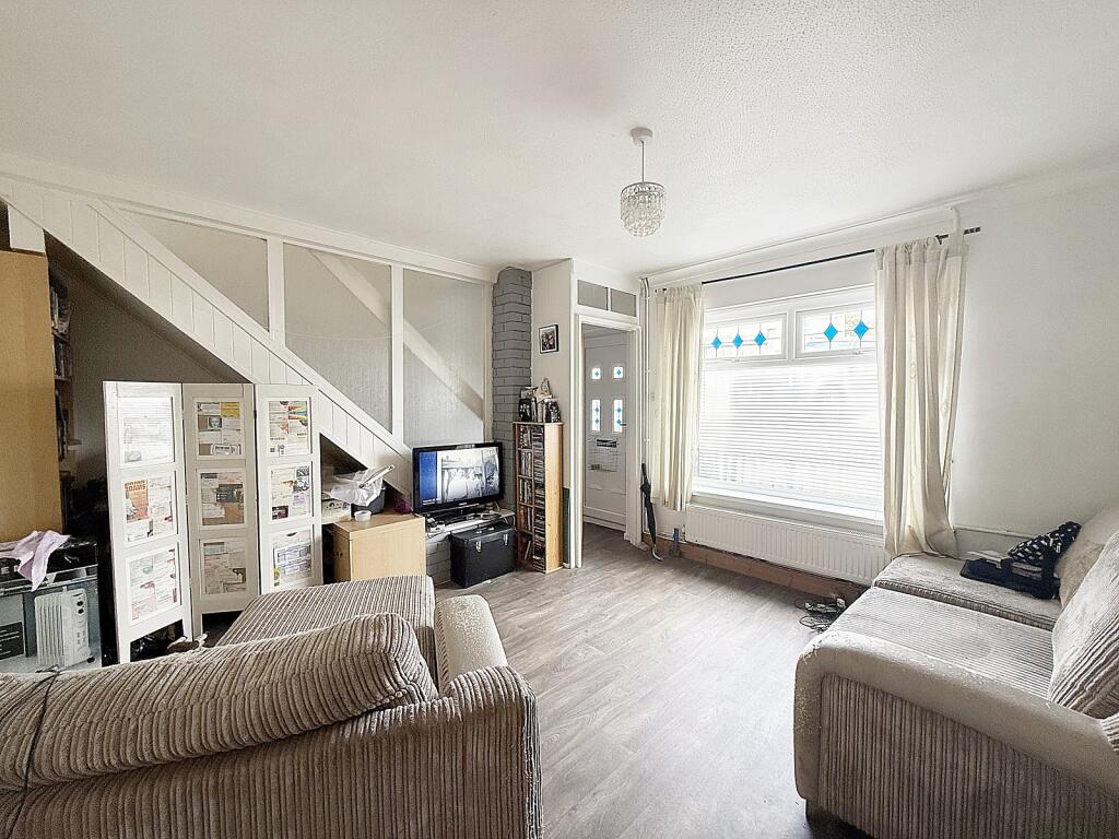 14, St. Marks Close, Llanharan, Pontyclun, Rhondda Cynon Taff. CF72 9SS photo 2