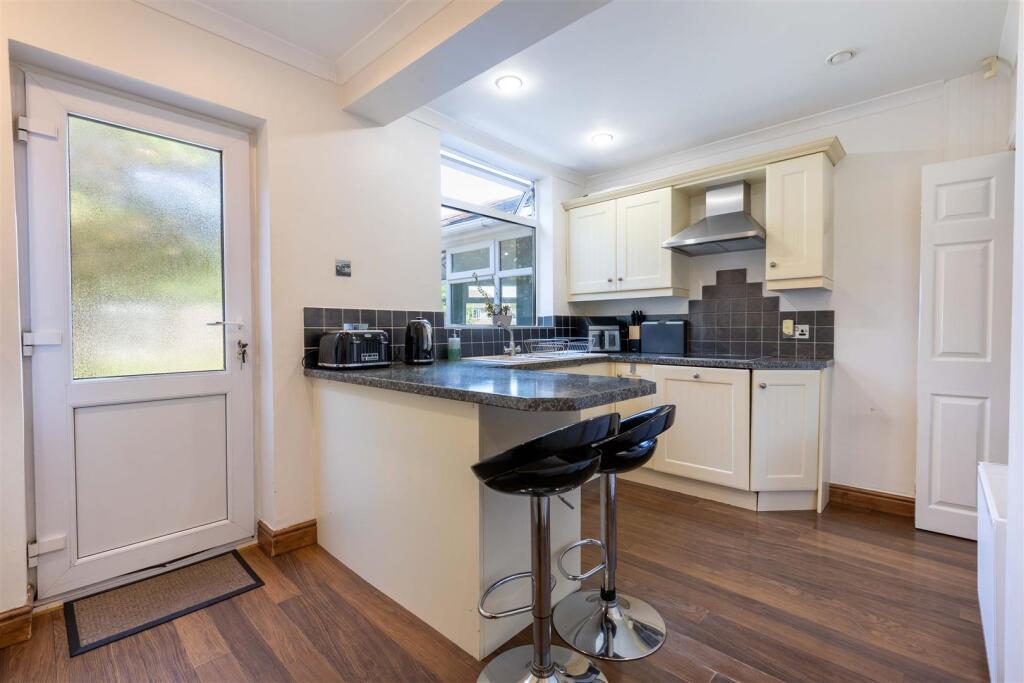 House in Birmingham, Lyndon Green - View 4