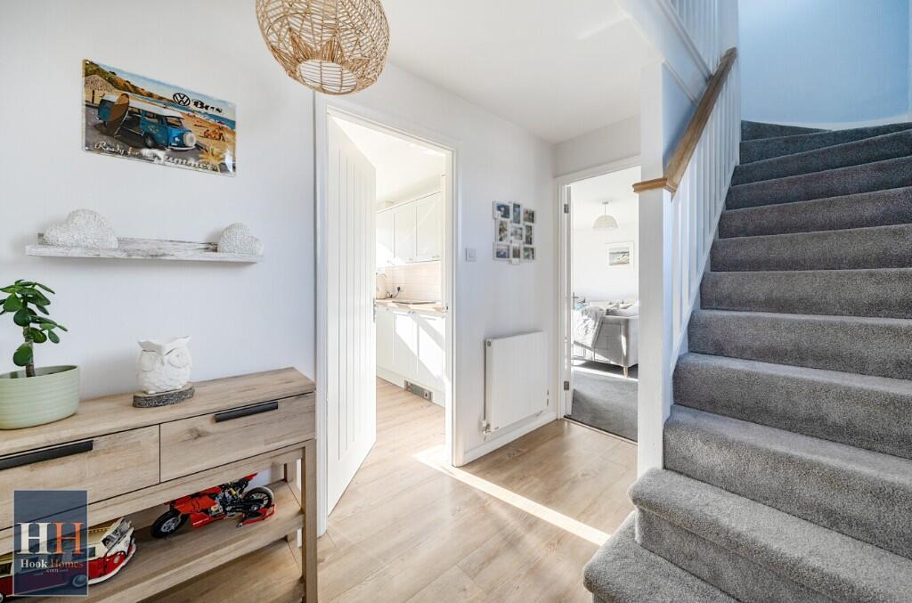 Beechcrest View, Hook, Hampshire, RG27 - View 3