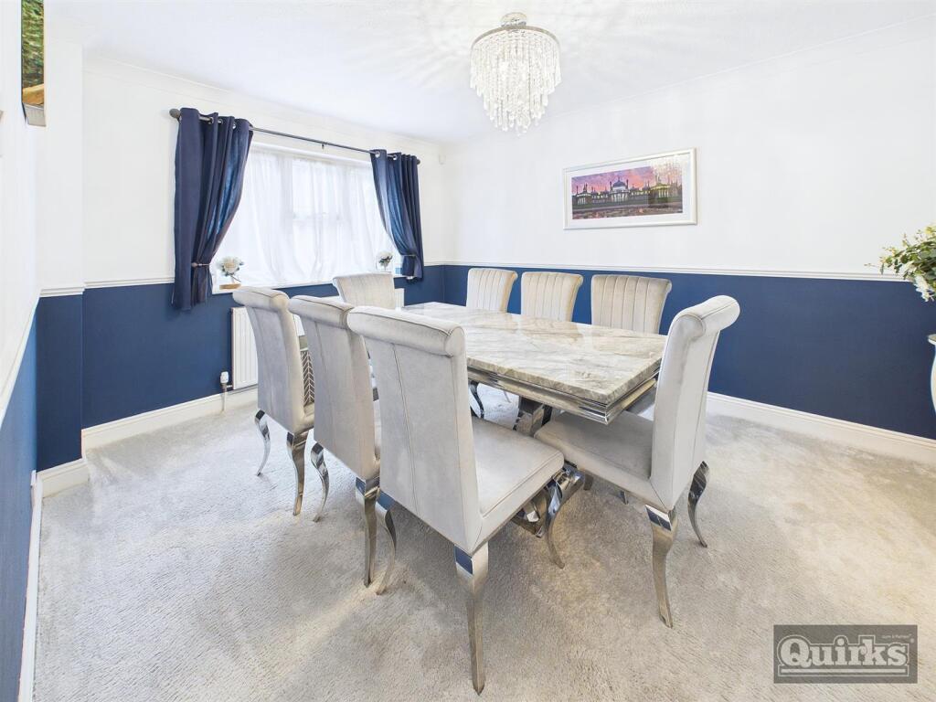 Mount Way, Wickford photo 4
