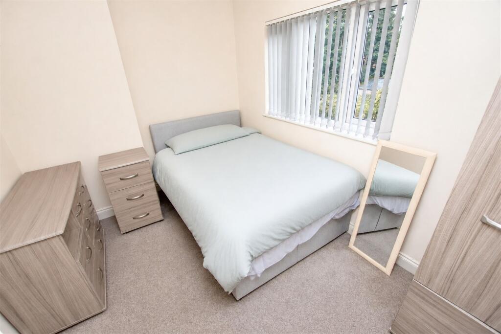 5 bedroom house for rent