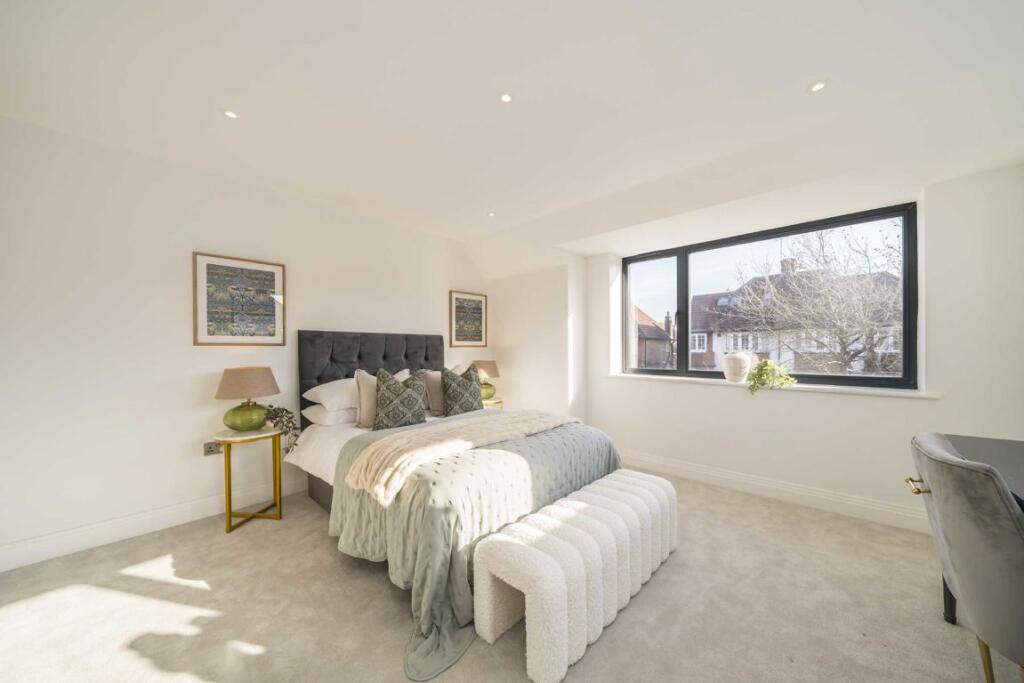 House in London - View 4