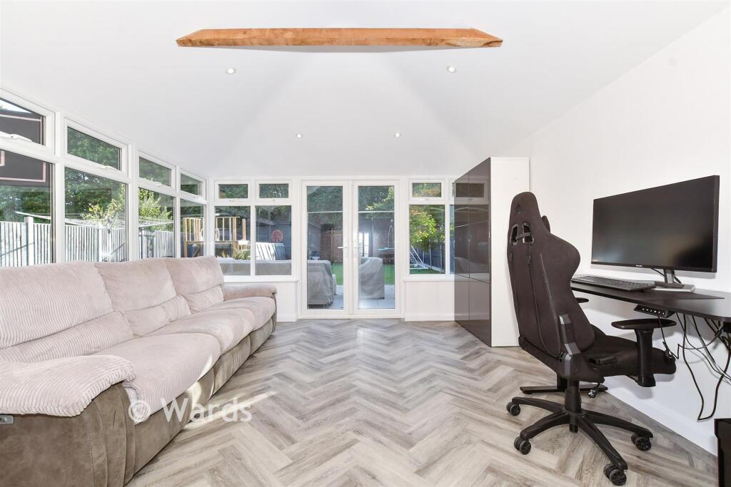 House in Maidstone, Loose - More