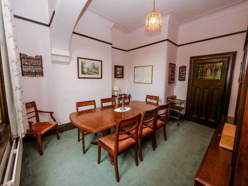 House in Sefton, Birkdale - More