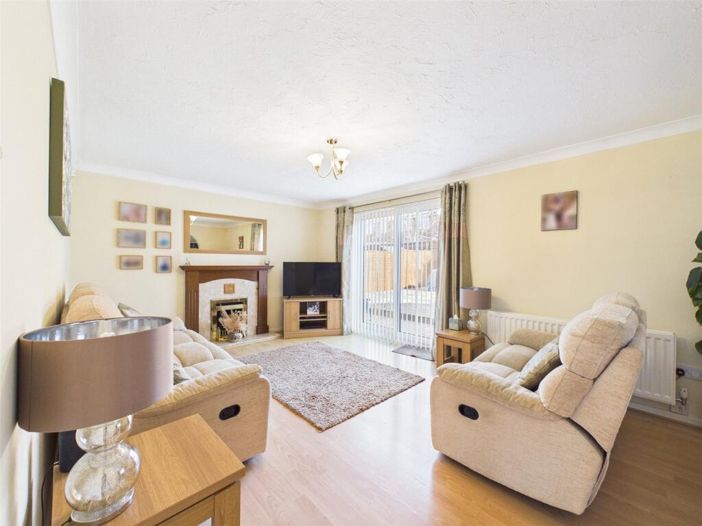 Coopers Elm, Quedgeley, Gloucester, Gloucestershire, GL2 photo 3