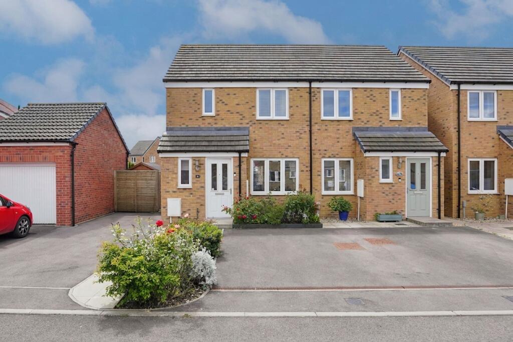 Main image of property: Whitley Close, Grove, OX12