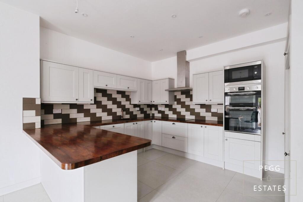 House in Torquay - View 4