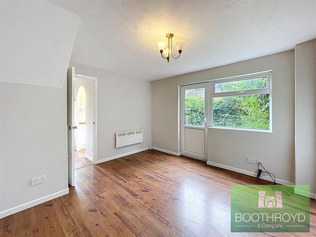 Arlidge Crescent, Kenilworth photo 3