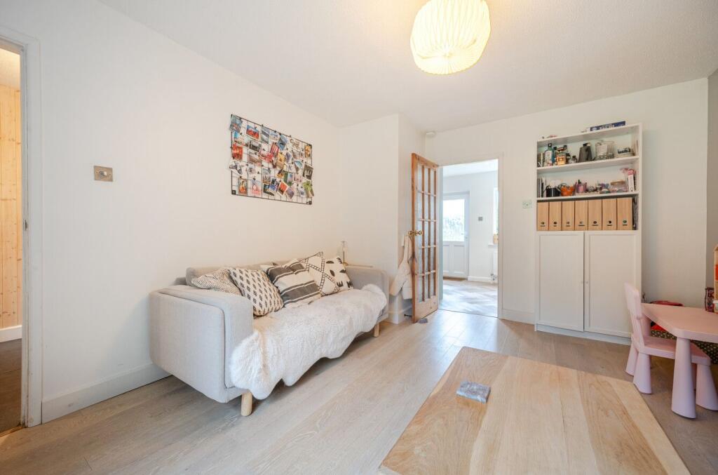 House in Southampton - View 5