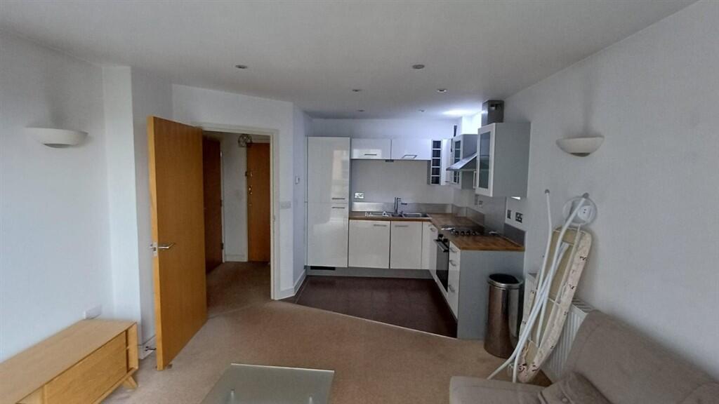 Apartment in London - View 4