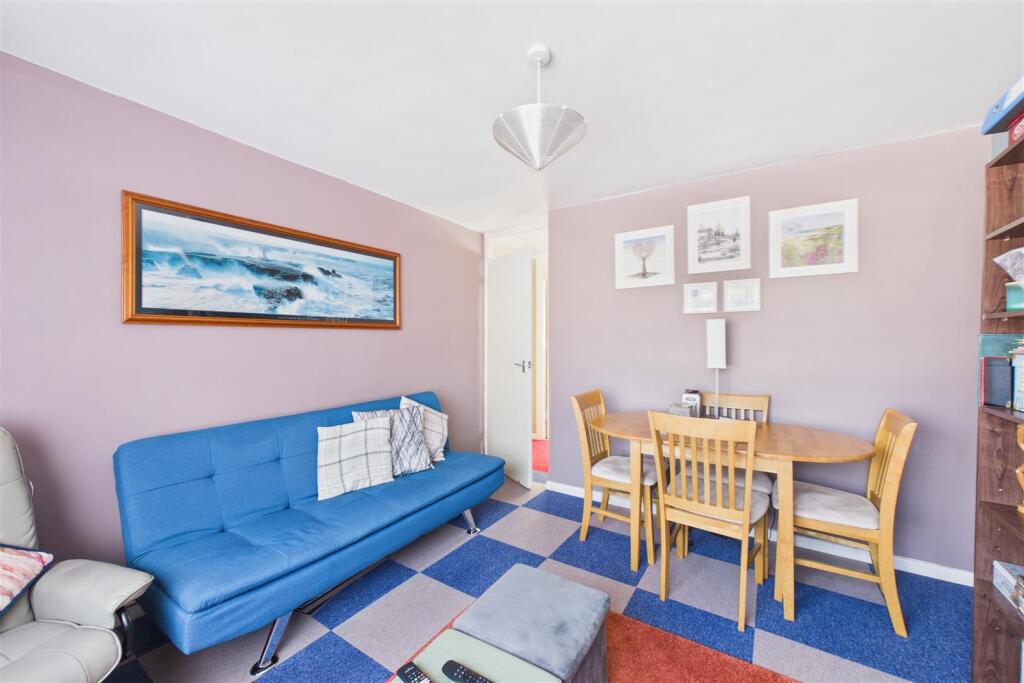 Apartment in Chichester - View 4