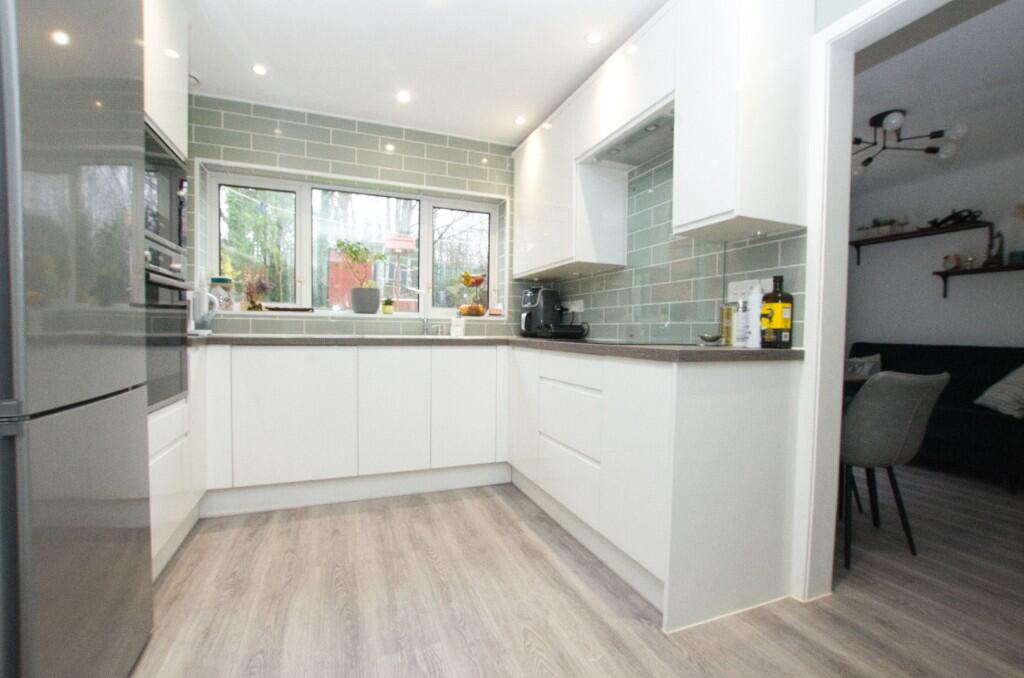 Somerset Avenue, Southampton, Hampshire, SO18 photo 4