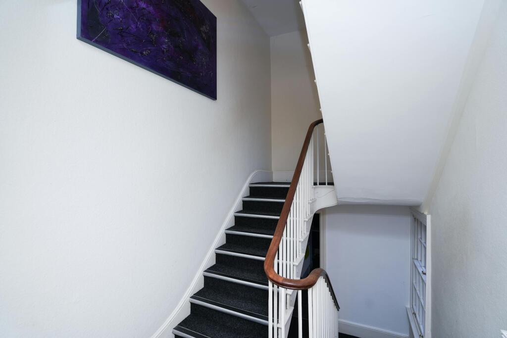 12 Hamilton Terrace-9.jpg