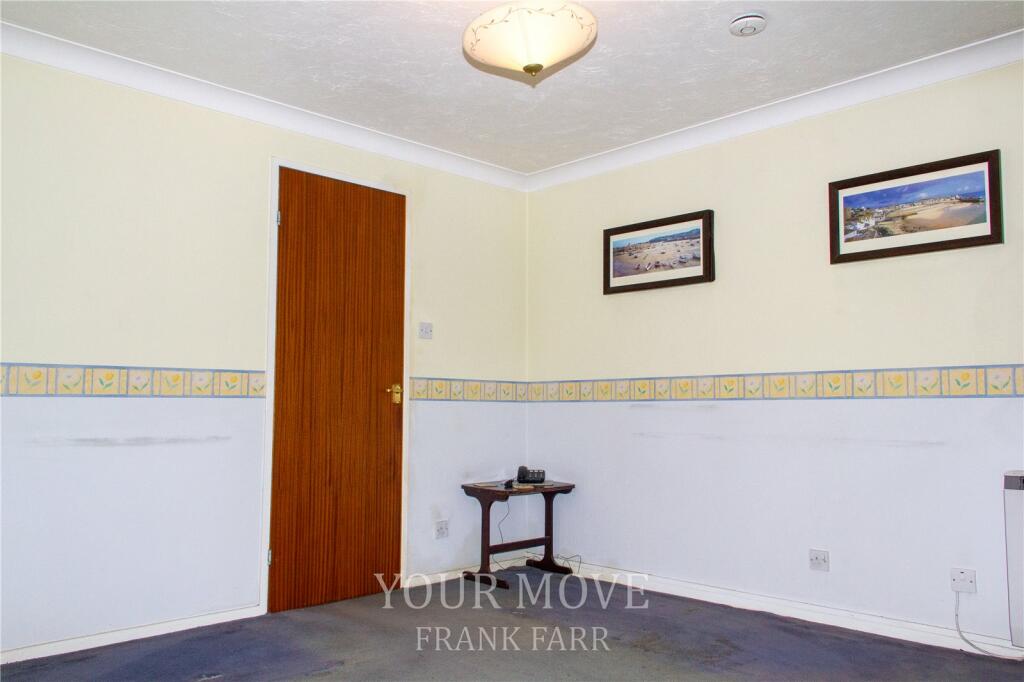 Wexham Road, Slough, Berkshire, SL2 photo 3
