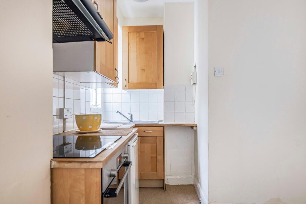 Studio flat for rent