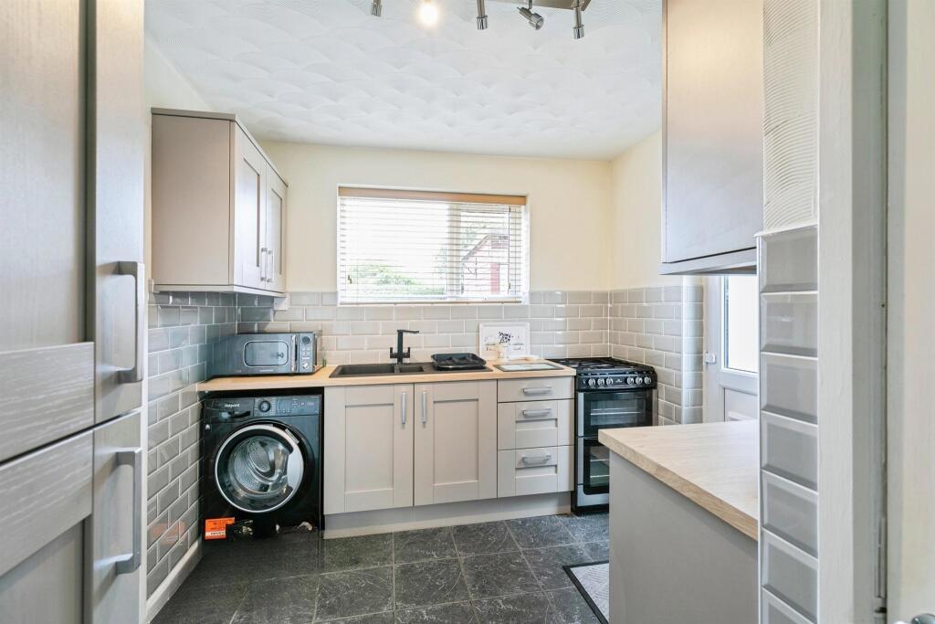House in Rotherham, South Yorkshire - View 2