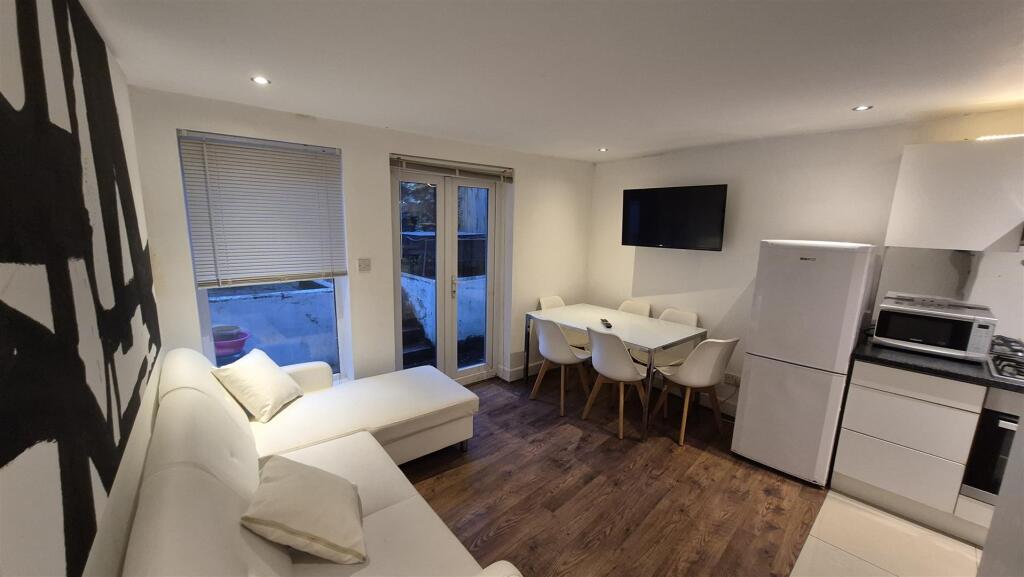 Main image of property: Hetley Road, LONDON