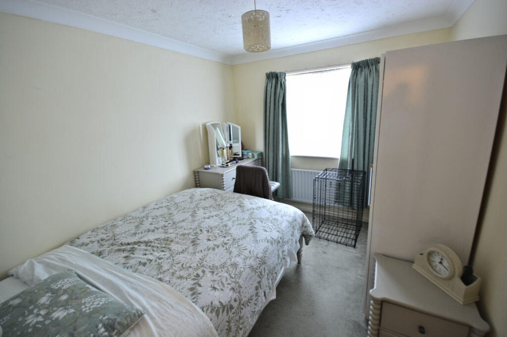 Apartment in Dorset, Hillbourne, Broadstone - View 6