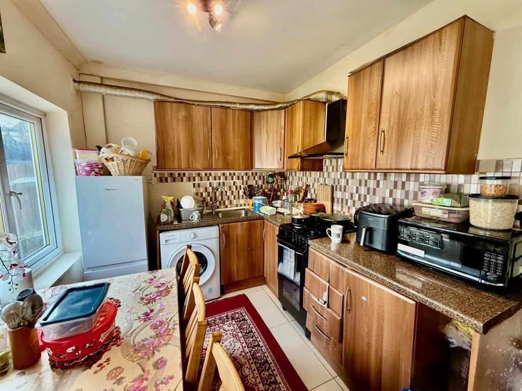 House in London - View 3
