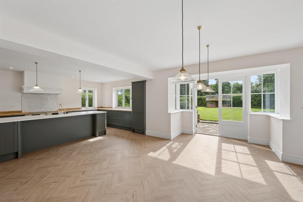 Top Lane, Beech, Stoke-On-Trent - More