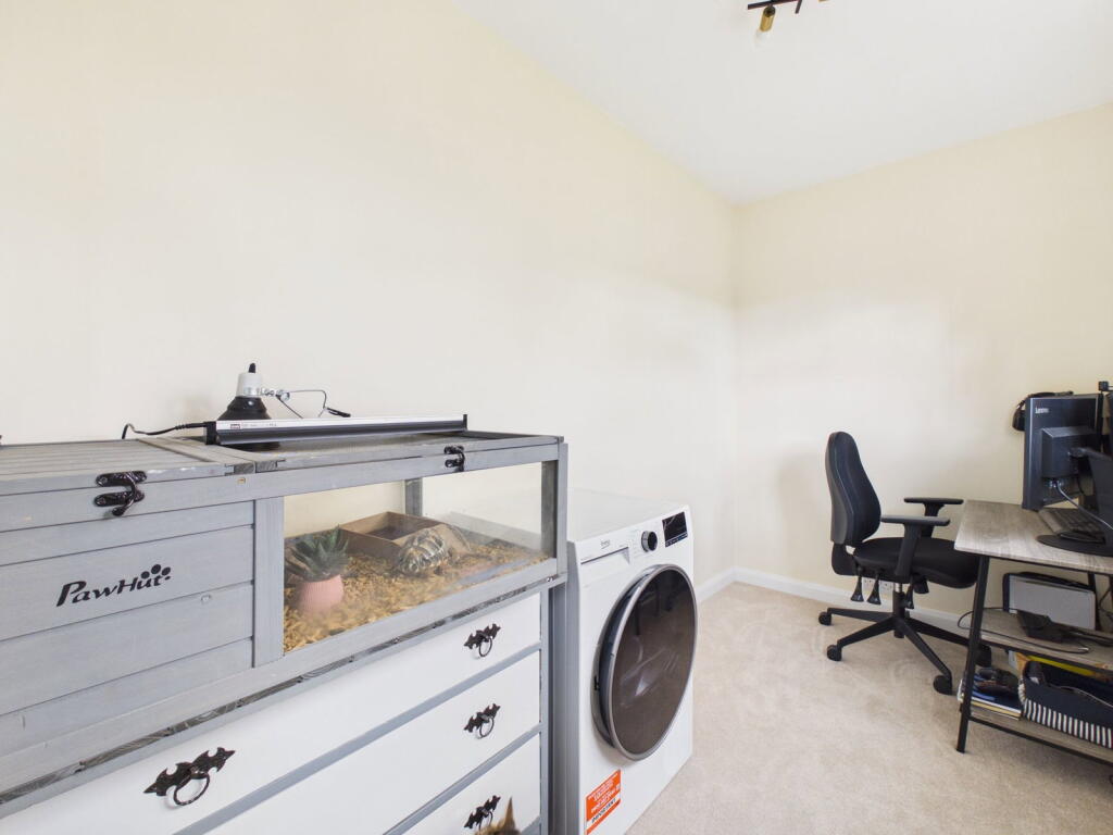 Angola Road, Worthing, BN14 8DT - View 6