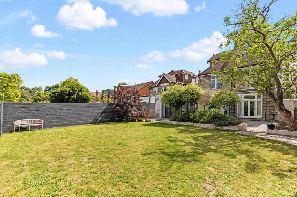 House in Twickenham - View 5