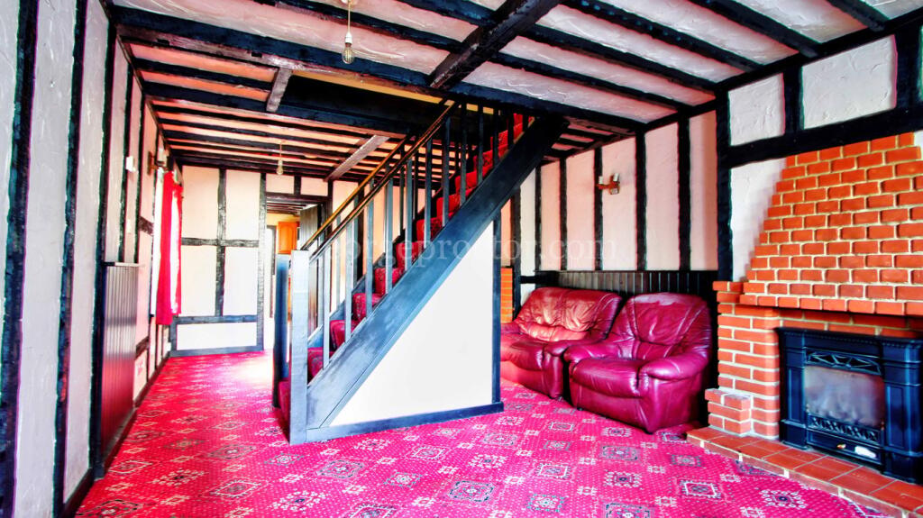 House in London, Farnborough Park, Bromley Common - View 2
