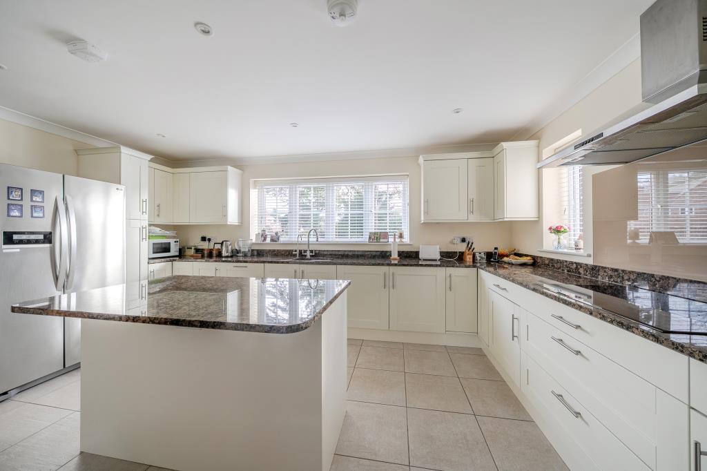 Hermitage, Berkshire, RG18 photo 5