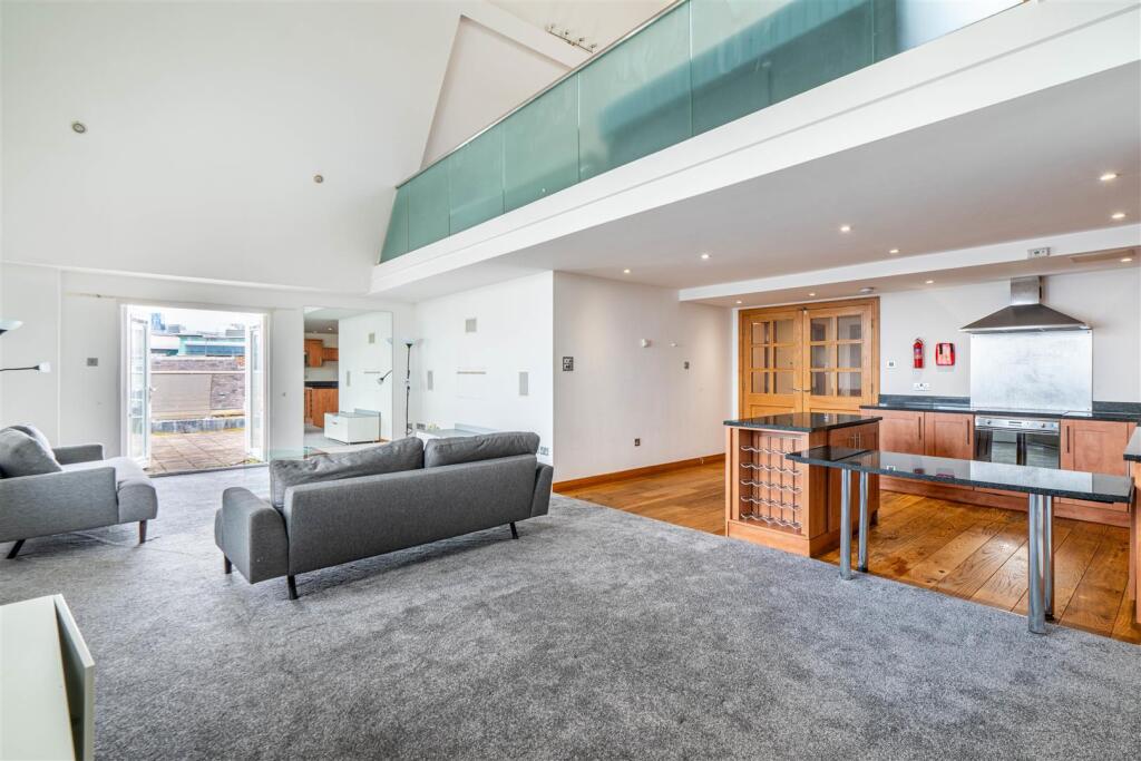 Main image of property: Grainger Street, City Centre, NE1