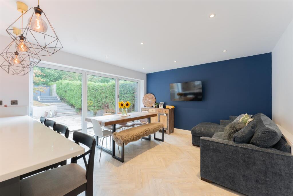 House in Neston, Little Neston - View 5