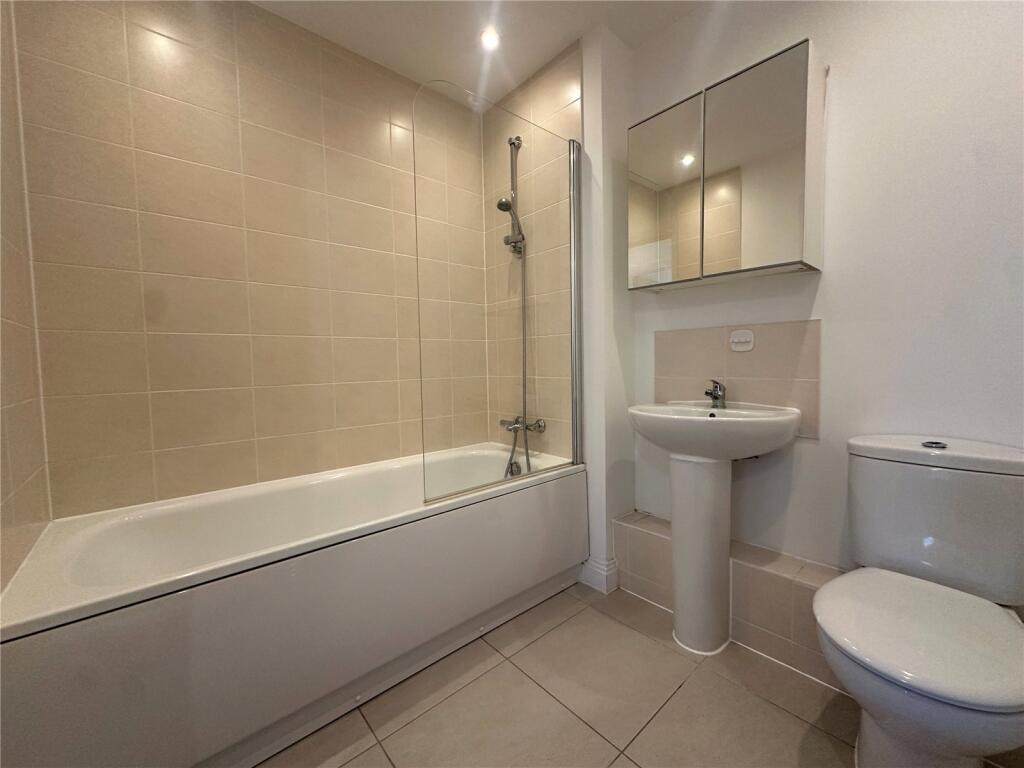 Apartment in Reading - More