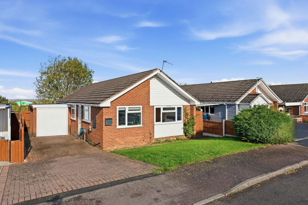 3-bed detached on Nineacres, Kegworth, Derby, Leicestershire, DE74 2TA, £260,000