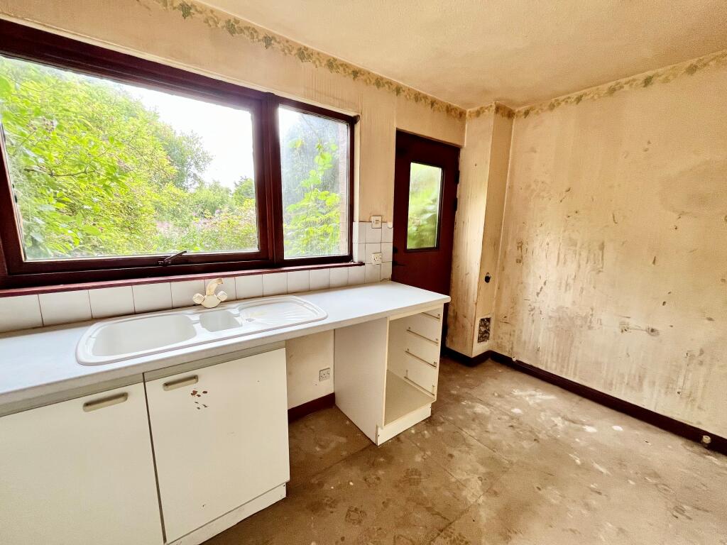 House in Maddiston, Falkirk - View 4