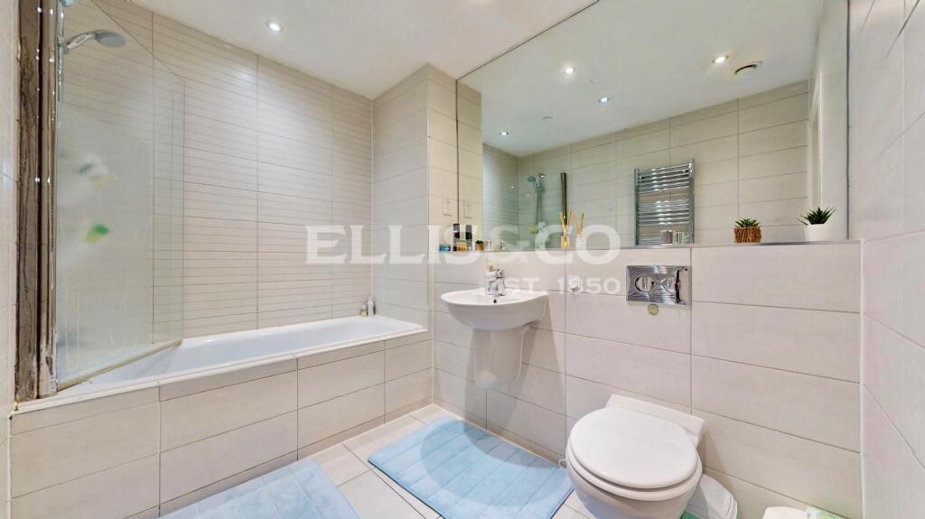 Apartment in London - View 5