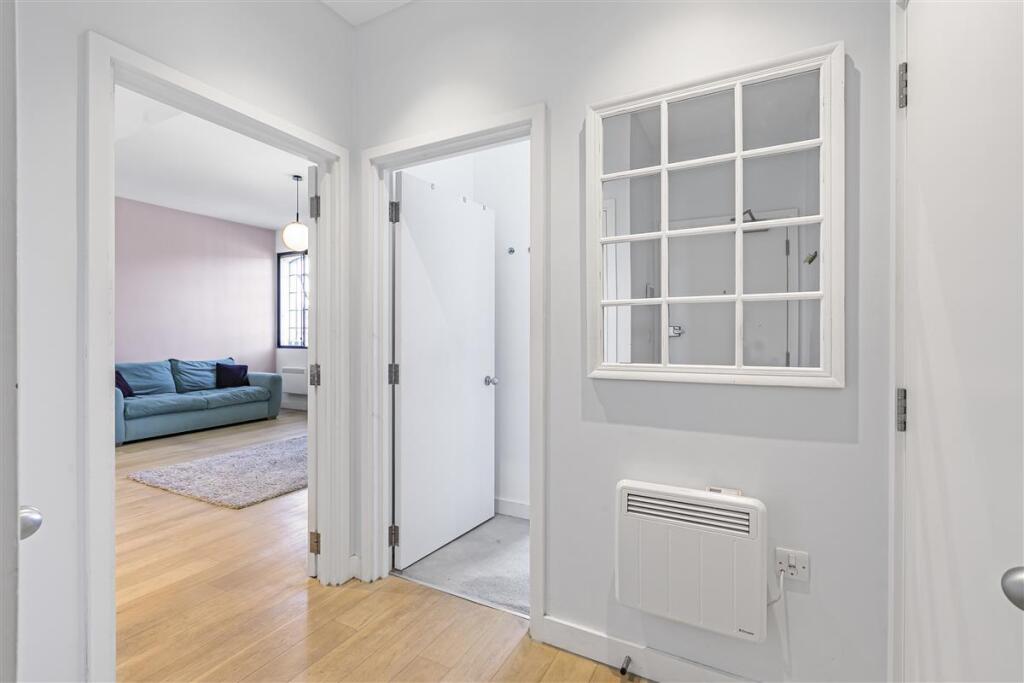 Apartment in London - View 3