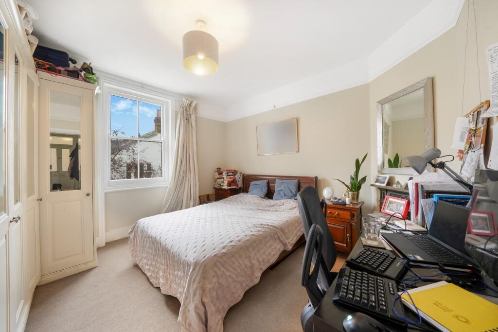 Apartment in London, West Kensington - View 4