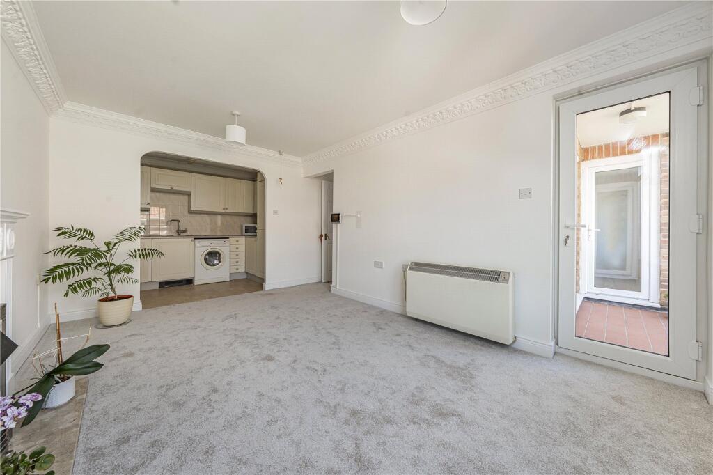 Apartment in Twickenham - View 2