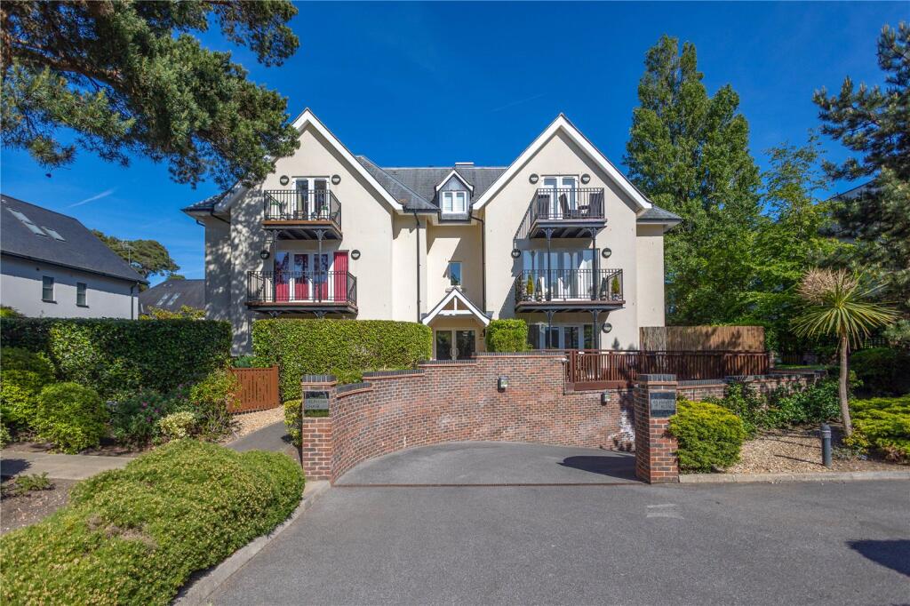 Main image of property: Haven Road, Poole, BH13