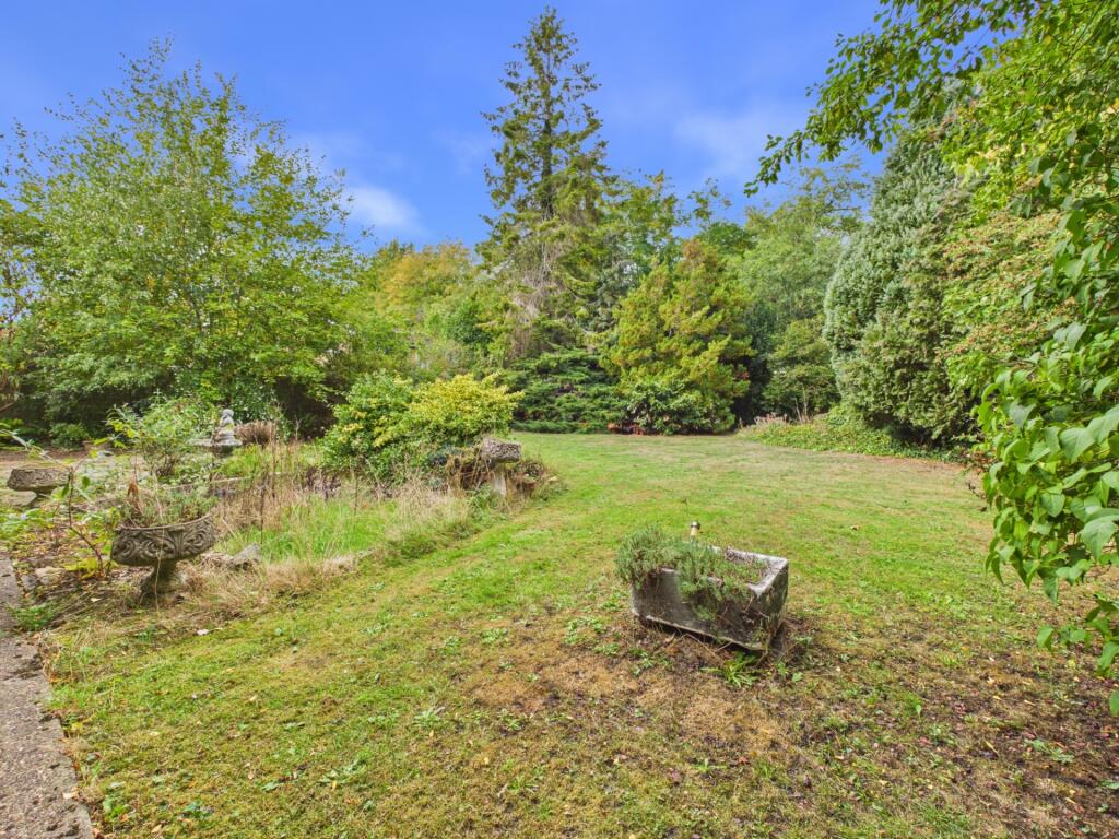 House in Northampton - View 3