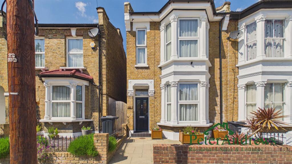 Main image of property: Mulberry Way, London