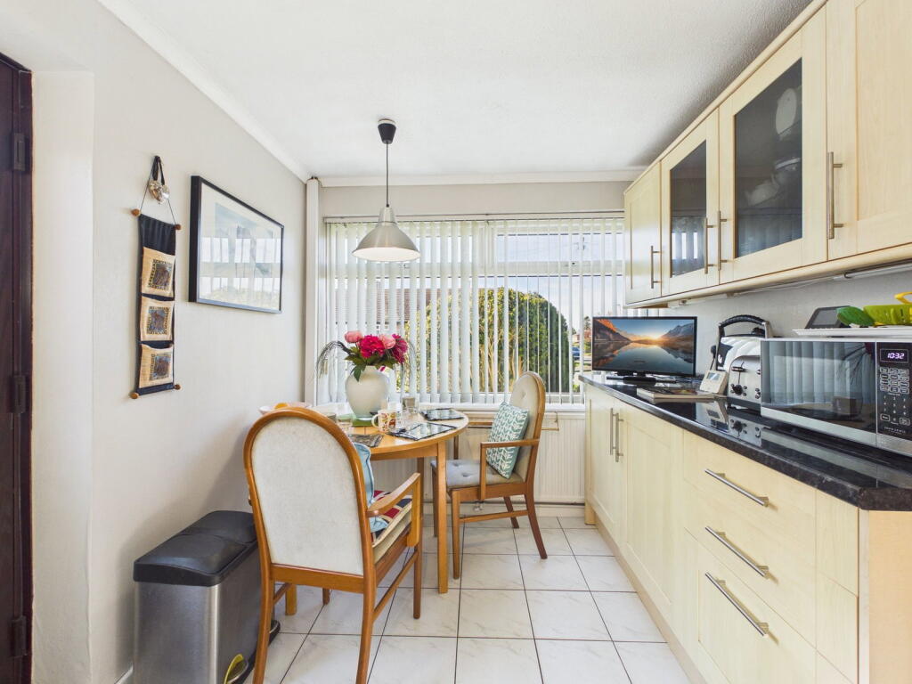 Narrow Lane, Aughton L39 5EW - More