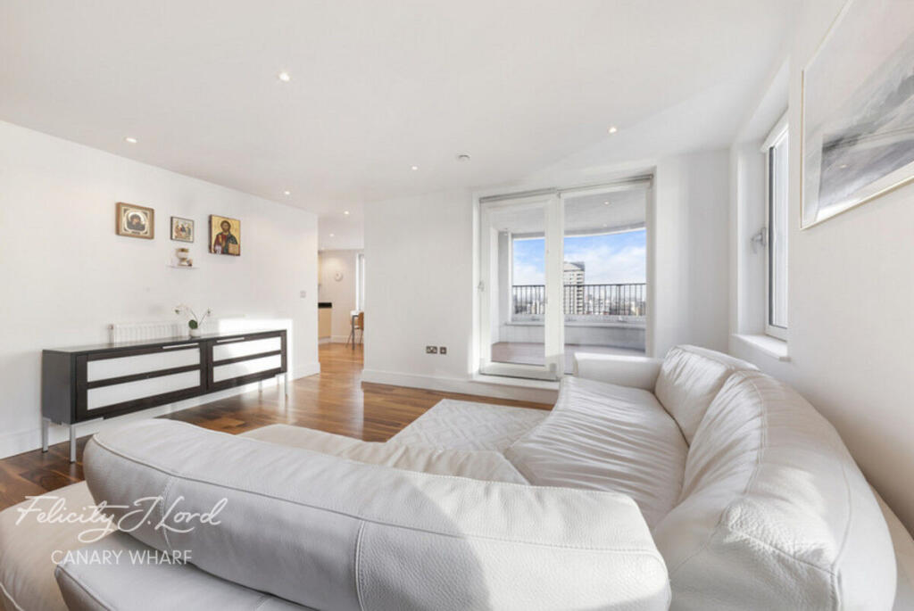 Main image of property: Indescon Square, London E14