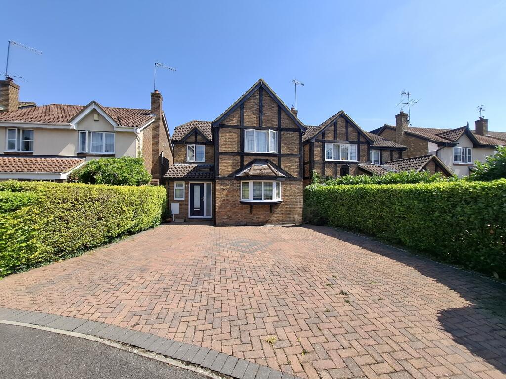 Main image of property: Swan Mead, HEMEL HEMPSTEAD
