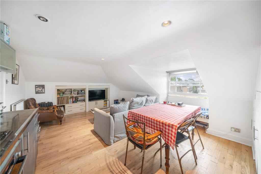 Apartment in Leeds, Arena Quarter, Lovell Park - View 5