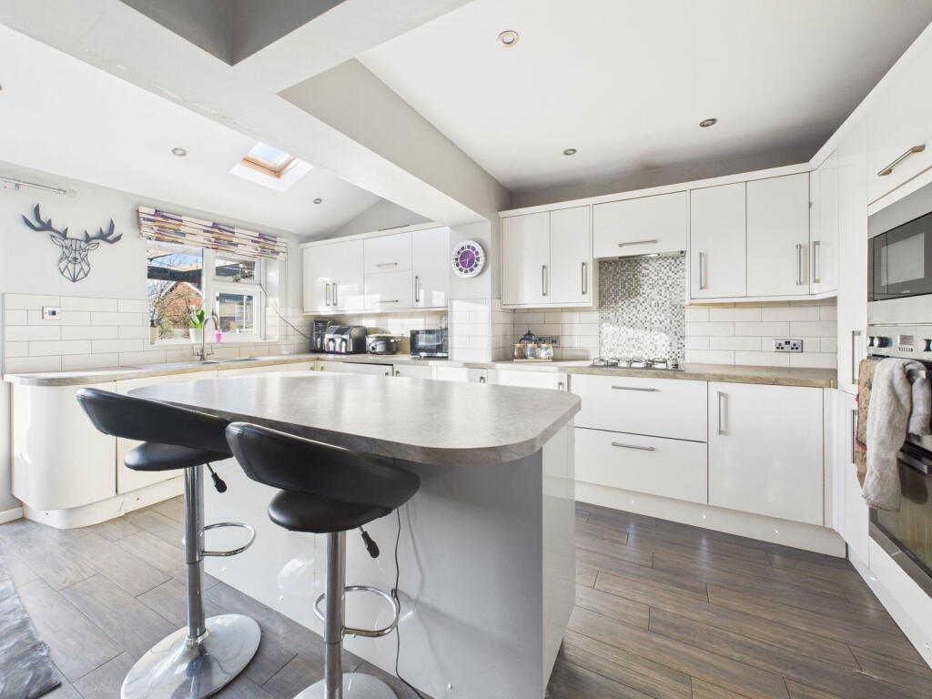 Highfield Place, Coalway, Coleford photo 4