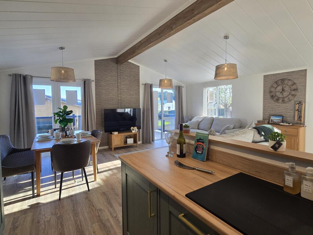 Plas Coch Caravan & Leisure Park, Plas Coch Holiday Homes, Llanfair Pwllgwyngyll, Isle Of Anglesey photo 4
