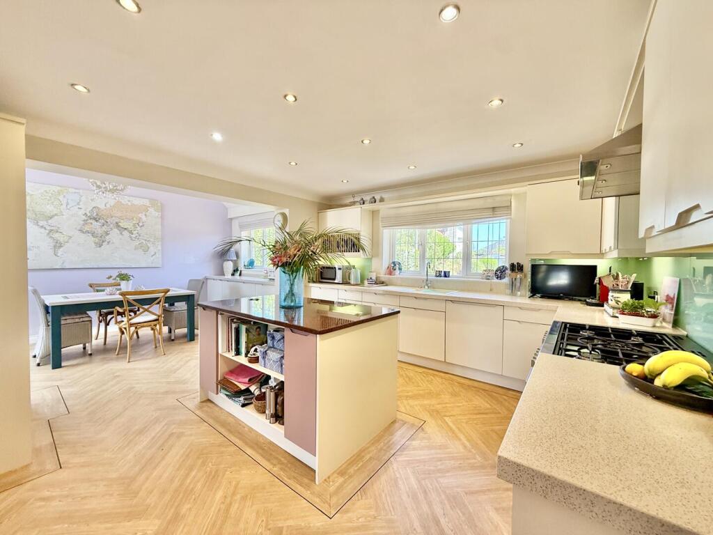 House in Bournemouth, Bournemouth, Christchurch and Poole - View 2