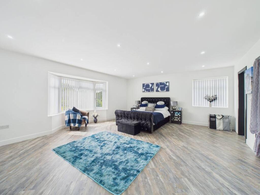 House in Swansea, Llangyfelach - View 4
